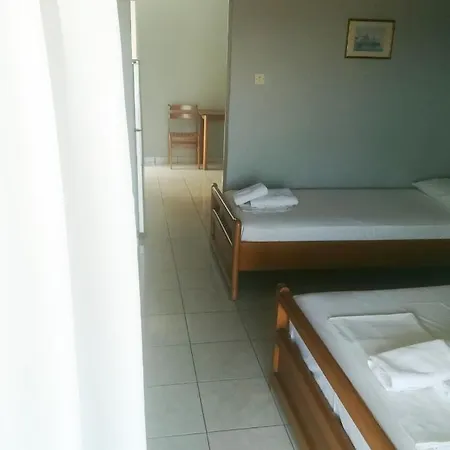 Loginos Apartament *