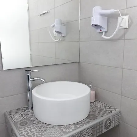 Apartament Loginos *